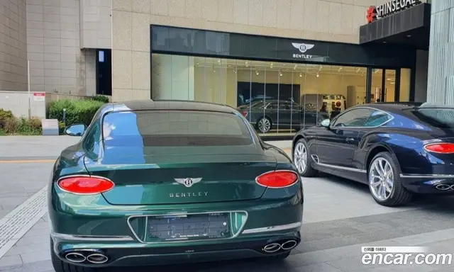 Bentley Continental, 2022, 23 000 км