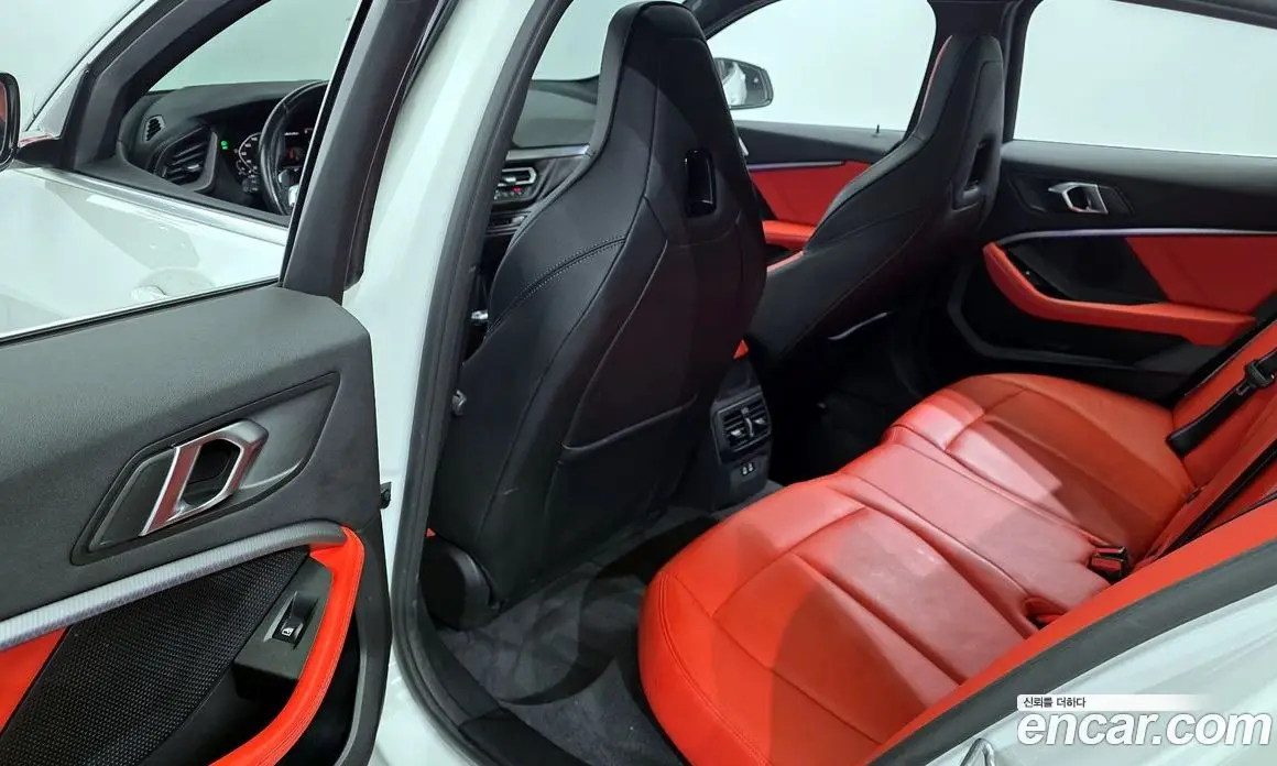 BMW 1 серия 2021 2.0 автомат (гидро), фото 11