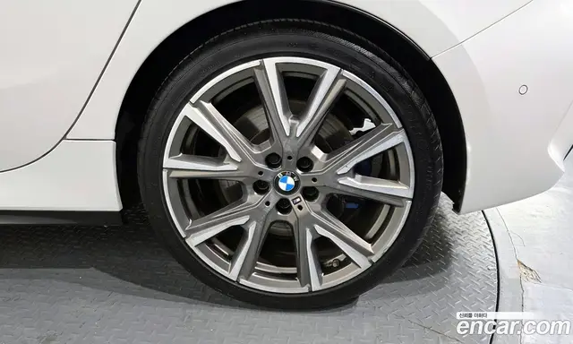 BMW 1 серия 2021 2.0 автомат (гидро), миниатюра 5