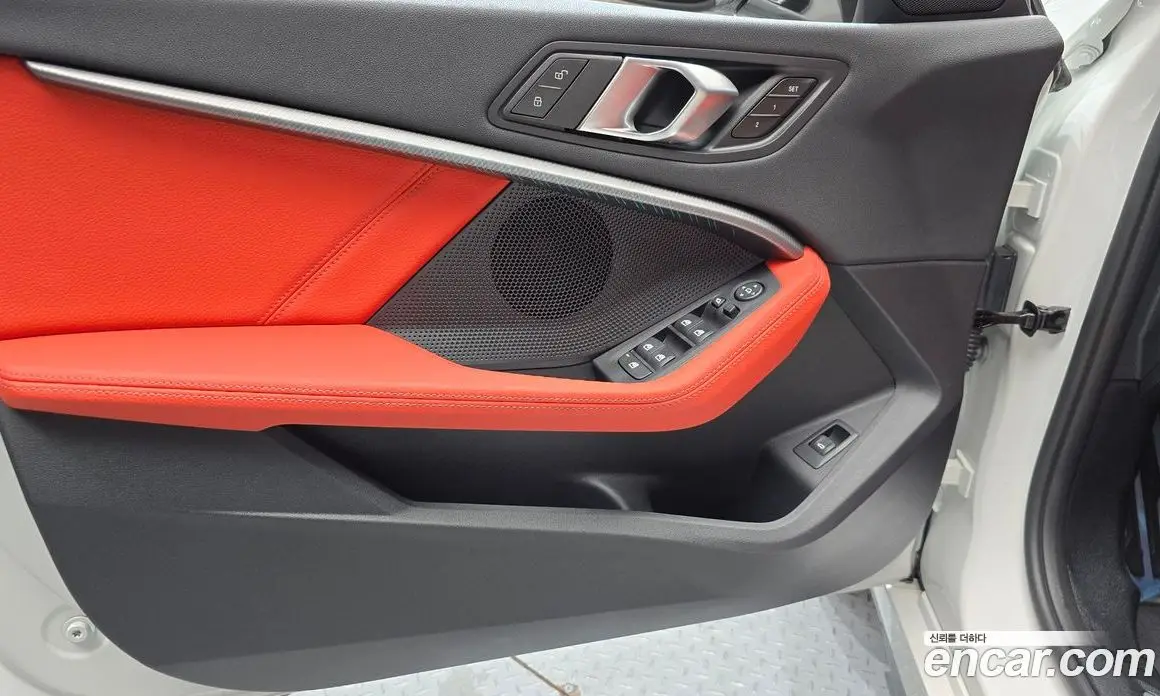 BMW 1 серия 2023 2.0 автомат (гидро), фото 14