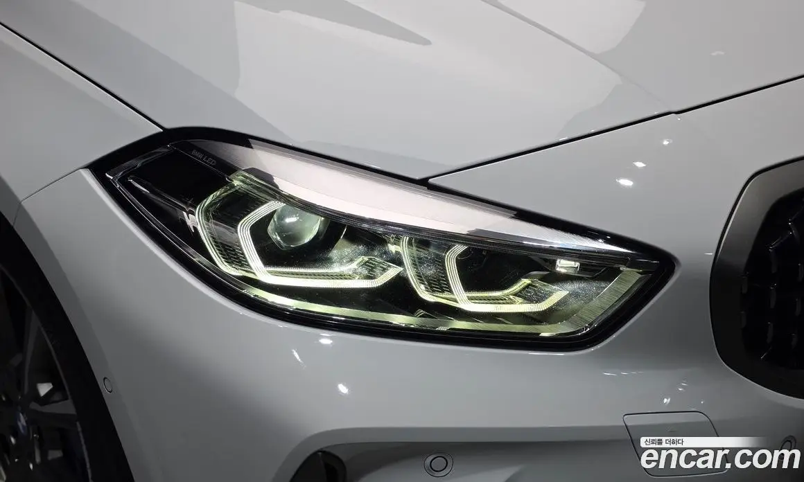 BMW 1 серия 2023 2.0 автомат (гидро), фото 8