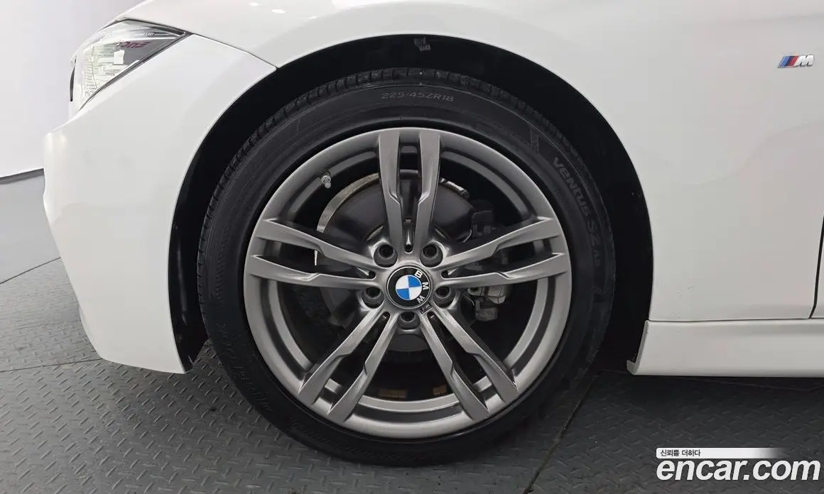 BMW 3 серия 2017 2.0 автомат (гидро), фото 5