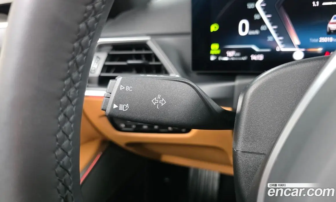 BMW 3 серия 2024 2.0 автомат (гидро), фото 28