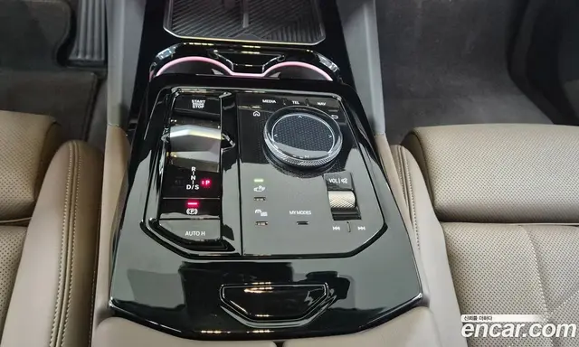 BMW 5 серия 2025 2.0 автомат (гидро), миниатюра 9