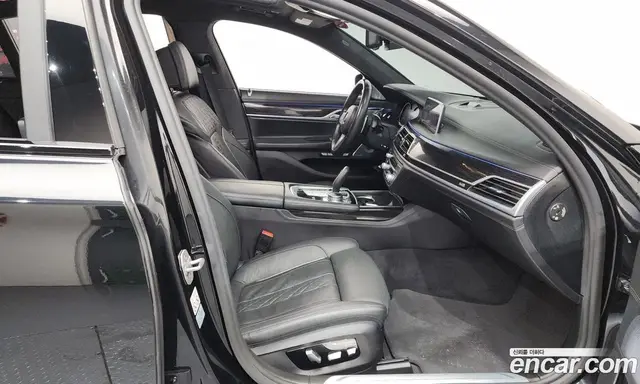BMW 7 серия 2018 6.6 автомат (гидро), миниатюра 11