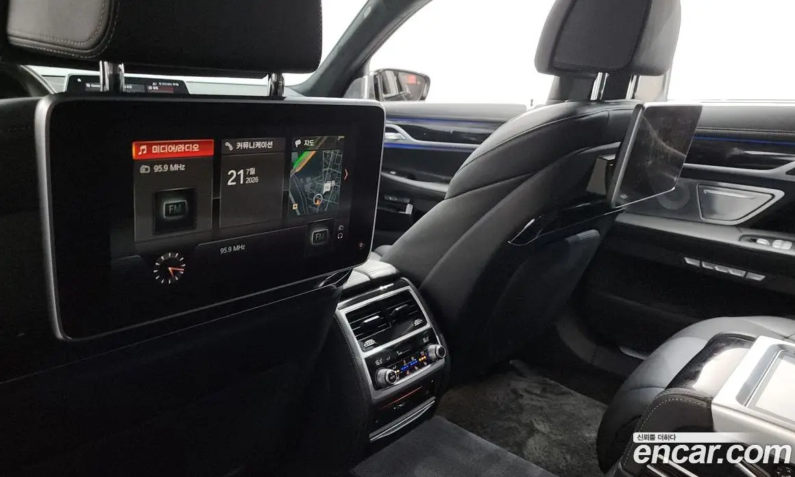 BMW 7 серия 2018 6.6 автомат (гидро), фото 19