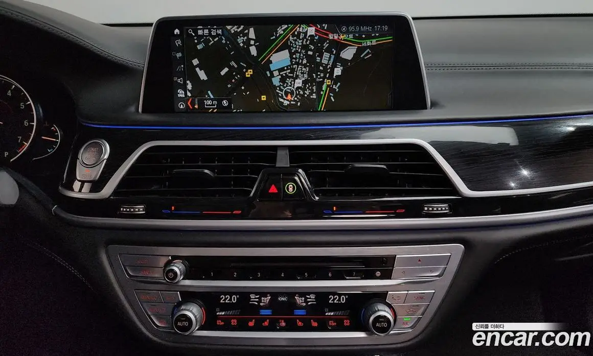 BMW 7 серия 2018 6.6 автомат (гидро), фото 20