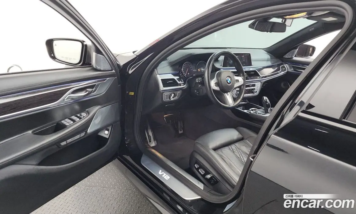 BMW 7 серия 2018 6.6 автомат (гидро), фото 10