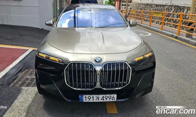 BMW 7 серия 2024 3.0 автомат (гидро), миниатюра 1