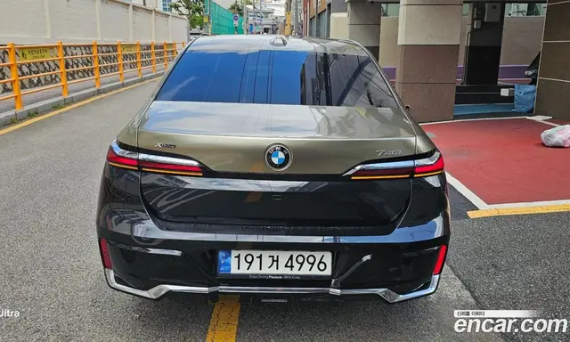 BMW 7 серия 2024 3.0 автомат (гидро), миниатюра 2