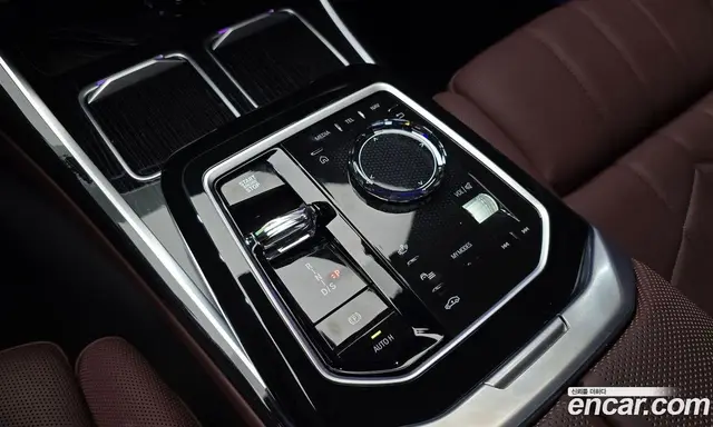 BMW 7 серия 2025 3.0 автомат (гидро), миниатюра 9