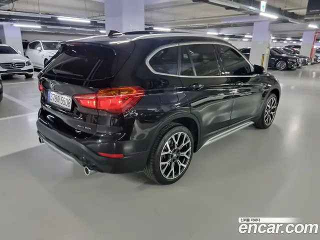 BMW X1 2022 2.0 автомат (гидро), миниатюра 3 BMW X1 2022 2.0 автомат (гидро), миниатюра 3