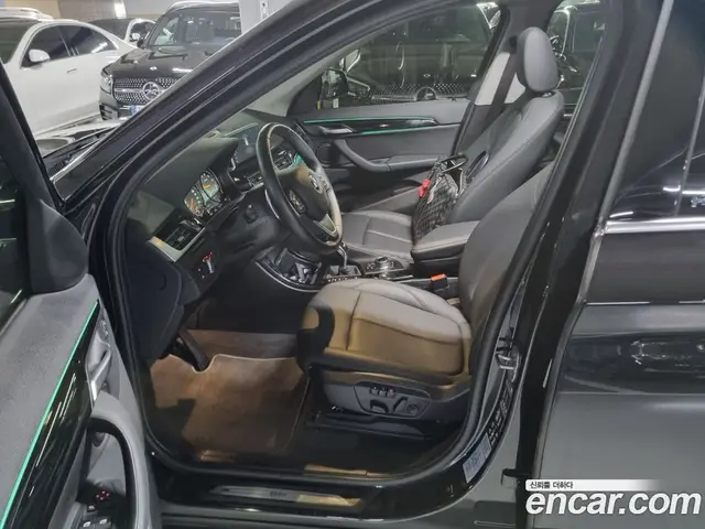 BMW X1 2022 2.0 автомат (гидро), миниатюра 9 BMW X1 2022 2.0 автомат (гидро), миниатюра 9