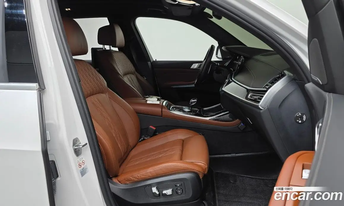 BMW X7 2022 3.0 автомат (гидро), фото 16