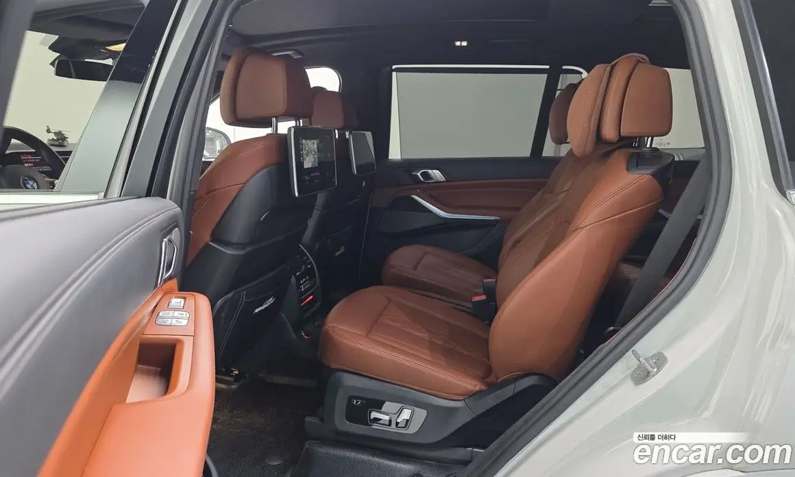 BMW X7 2022 3.0 автомат (гидро), фото 18
