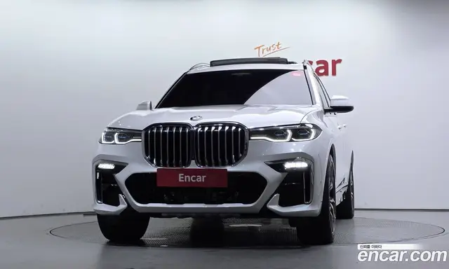 BMW X7 2022 3.0 автомат (гидро), миниатюра 3