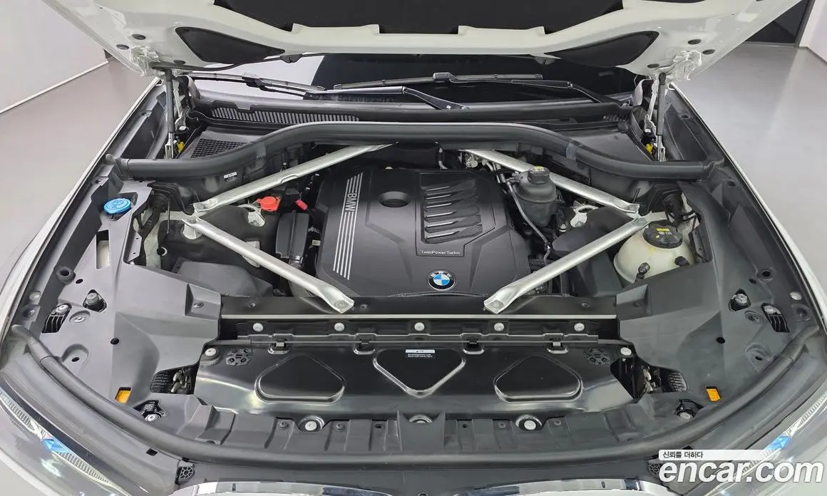 BMW X7 2022 3.0 автомат (гидро), фото 6