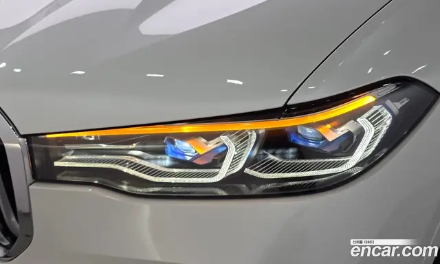 BMW X7 2022 3.0 автомат (гидро), миниатюра 8