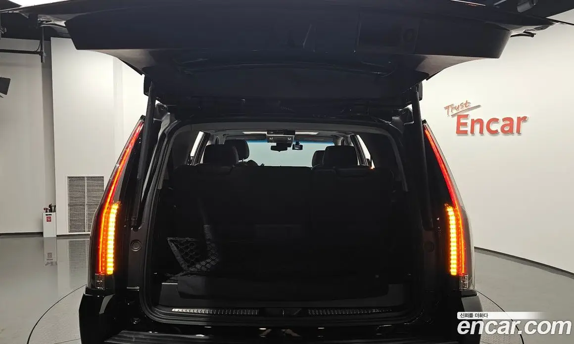 Cadillac Escalade 2019 6.2 автомат (гидро), фото 36
