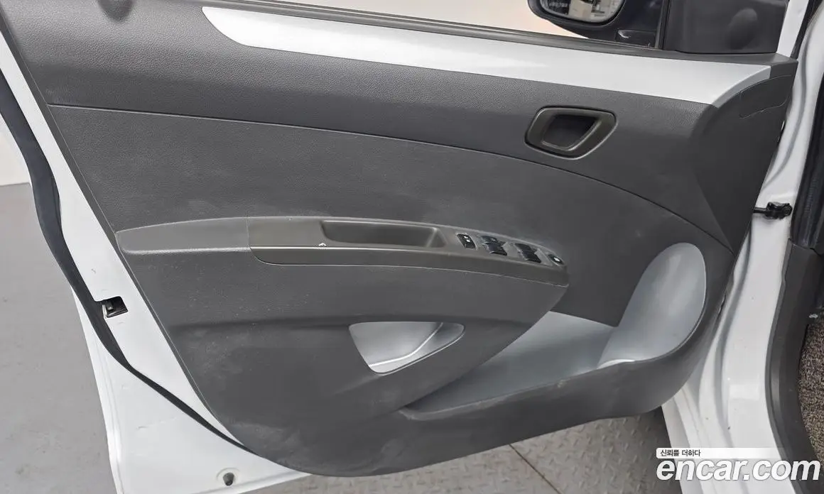 Chevrolet Spark 2014 1.0 автомат (гидро), фото 14
