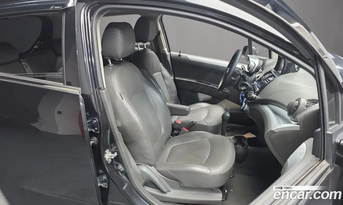 Chevrolet Spark 2014 1.0 автомат (гидро), фото 16