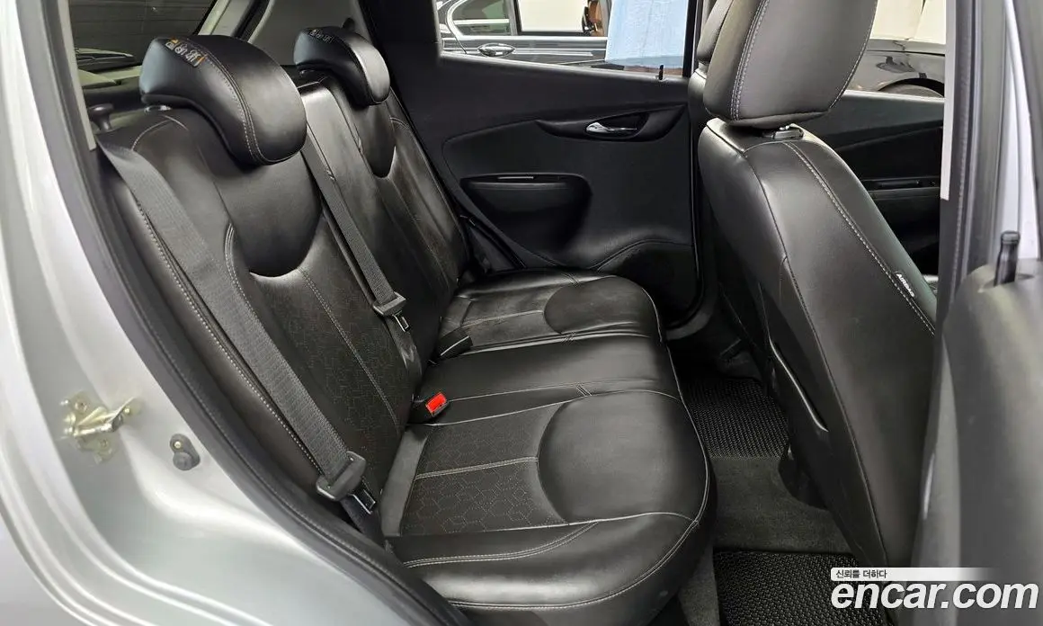 Chevrolet Spark 2015 1.0 автомат (гидро), фото 12