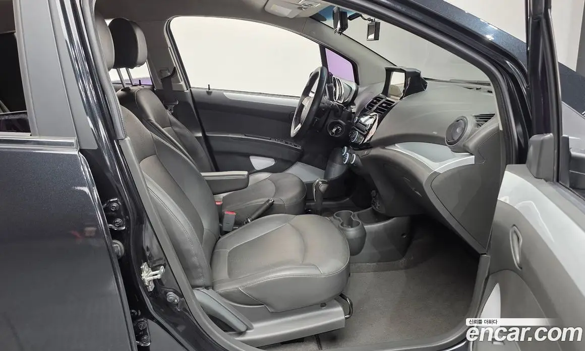 Chevrolet Spark 2015 1.0 автомат (гидро), фото 16