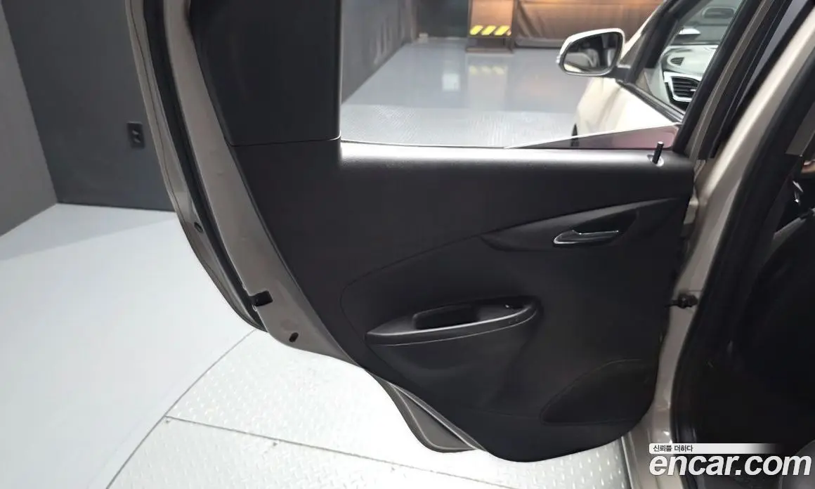 Chevrolet Spark 2016 1.0 автомат (гидро), фото 15