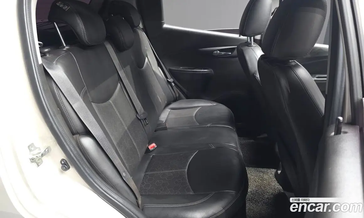 Chevrolet Spark 2016 1.0 автомат (гидро), фото 17