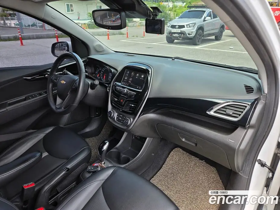 Chevrolet Spark 2019 1.0 автомат (гидро), фото 14