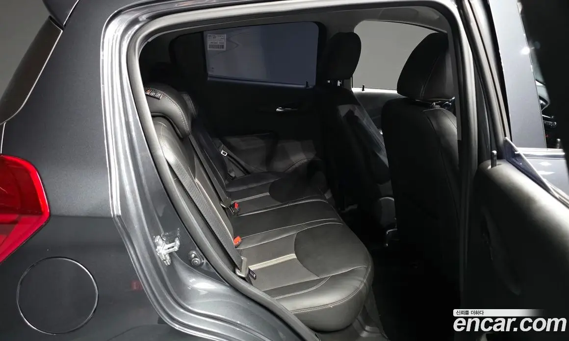 Chevrolet Spark 2022 1.0 автомат (гидро), фото 18