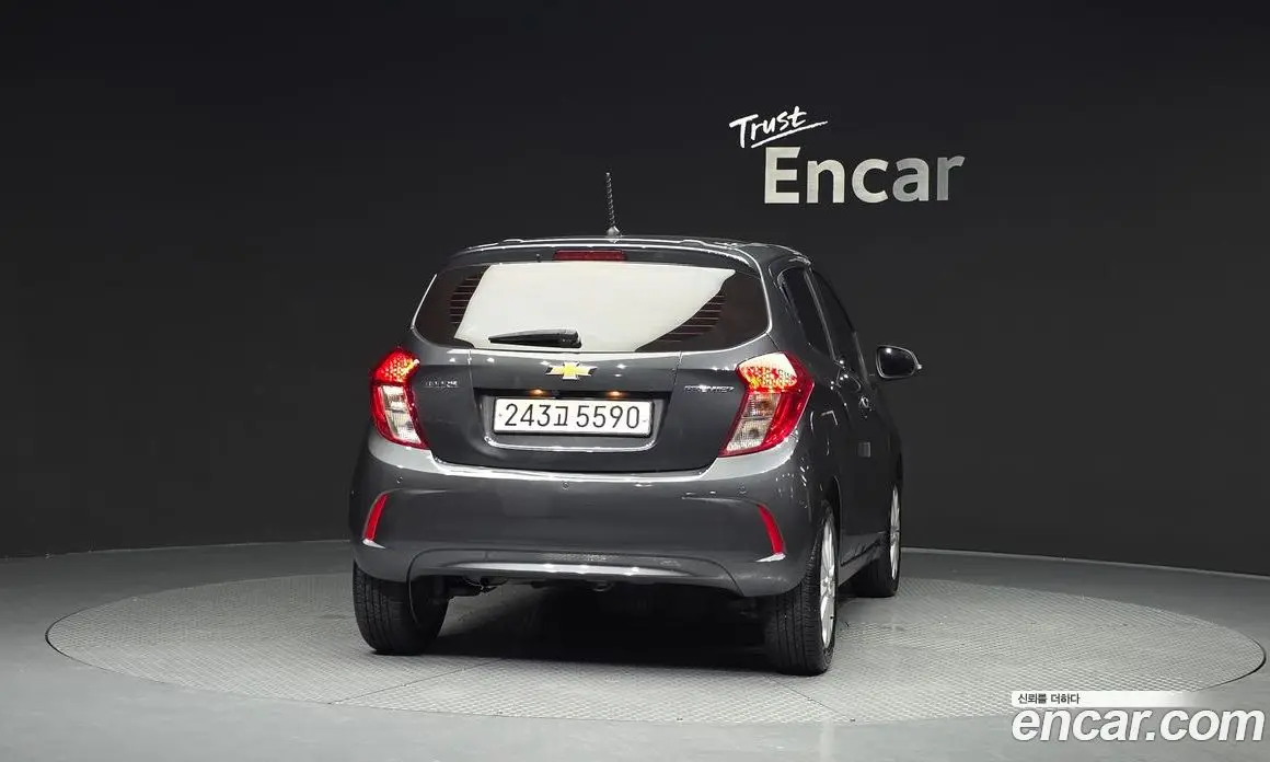 Chevrolet Spark 2022 1.0 автомат (гидро), фото 4