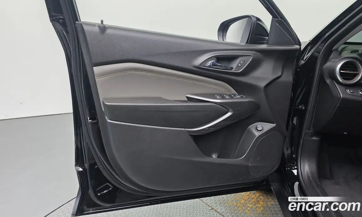 Chevrolet Trax 2023 1.2 автомат (гидро), фото 14