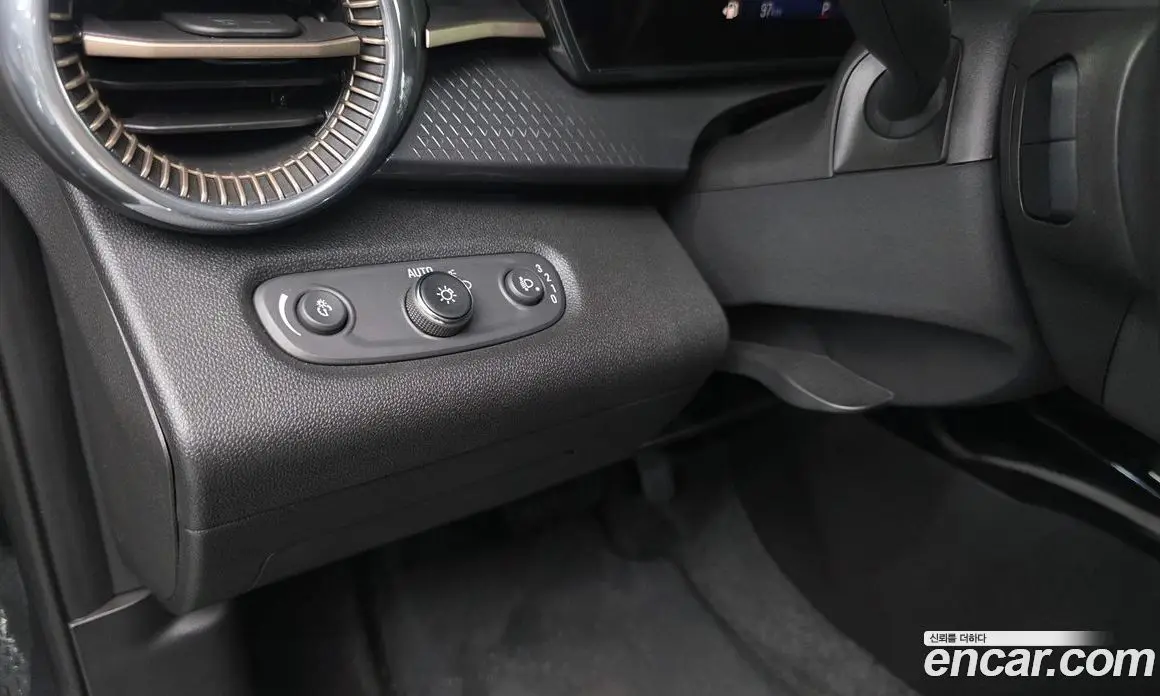 Chevrolet Trax 2023 1.2 автомат (гидро), фото 18