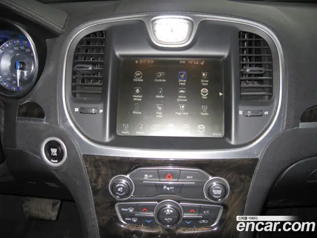 Chrysler 300C 2016 3.6 автомат (гидро), миниатюра 11