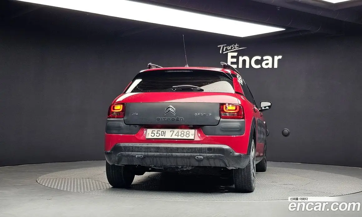 Citroen C4 Cactus 2017 1.6 автомат (гидро), фото 4