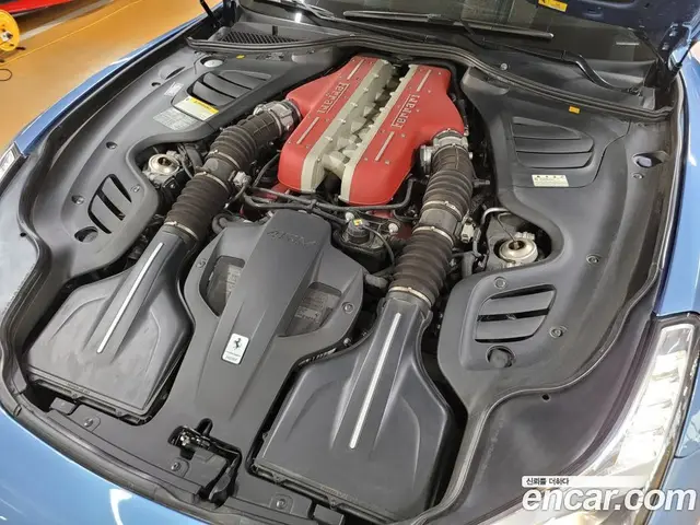 Ferrari GTC4 Lusso 2019 6.3 автомат (гидро), миниатюра 6