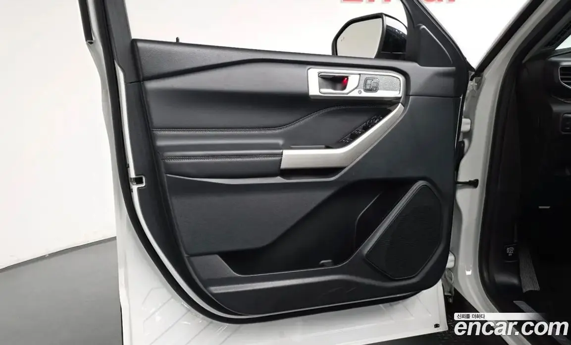 Ford Explorer 2023 2.3 автомат (гидро), фото 7
