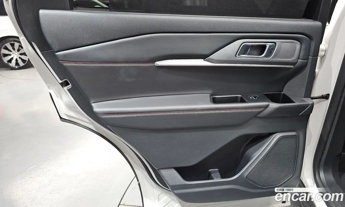 Ford Explorer 2025 2.3 автомат (гидро), фото 14