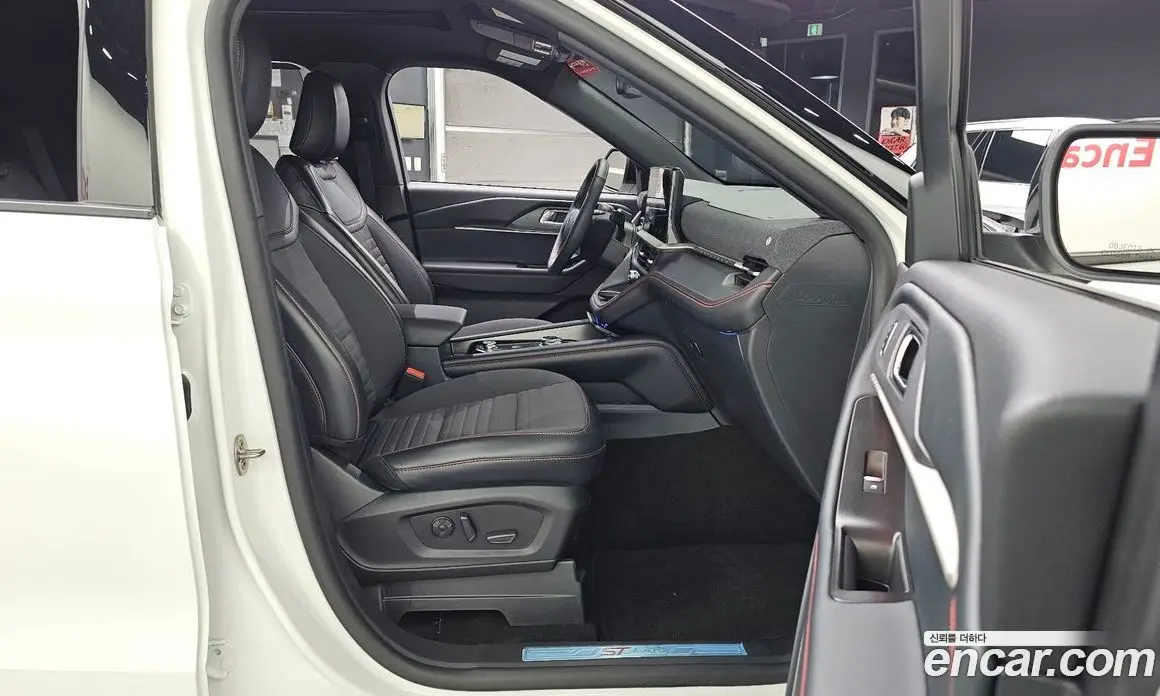 Ford Explorer 2025 2.3 автомат (гидро), фото 16