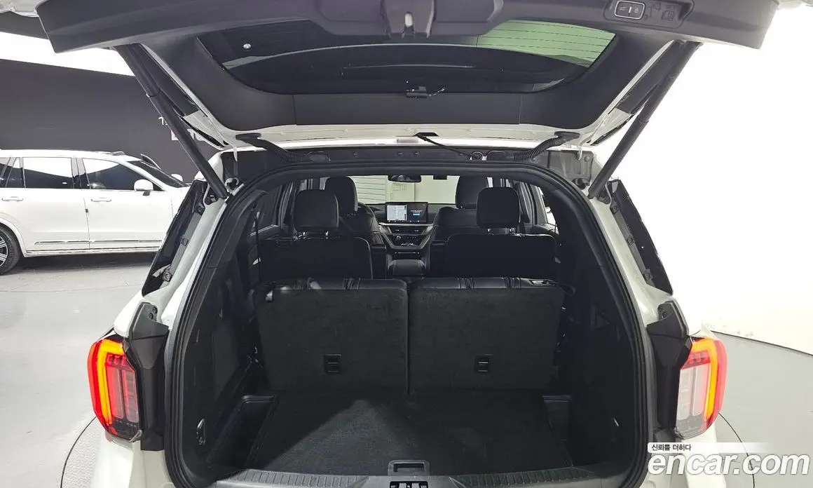Ford Explorer 2025 2.3 автомат (гидро), фото 25