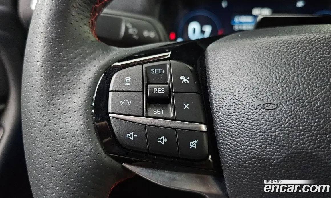 Ford Explorer 2025 2.3 автомат (гидро), фото 27