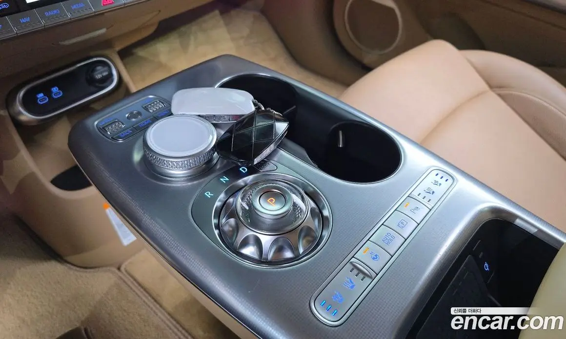 Genesis GV60 2023 0.1 автомат (гидро), фото 11