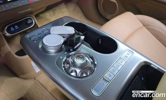Genesis GV60 2023 0.1 автомат (гидро), миниатюра 11