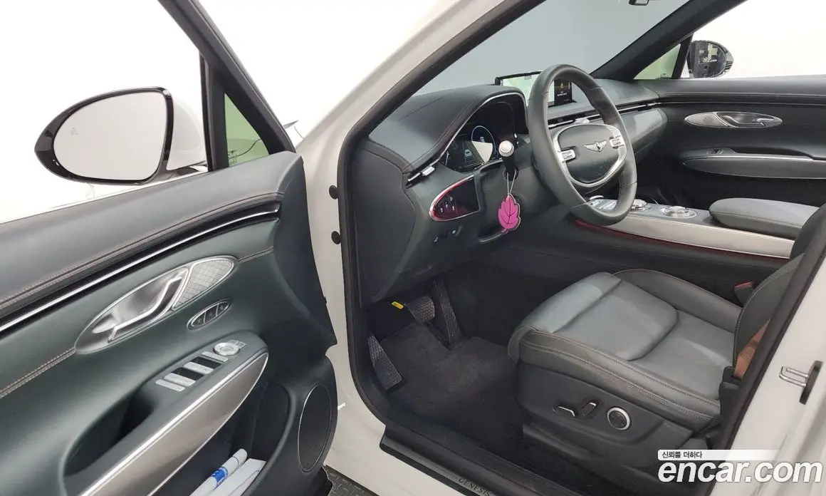 Genesis GV70 2024 2.5 автомат (гидро), фото 13