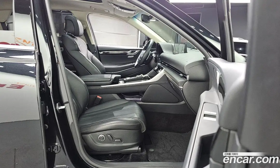Genesis GV80 2023 2.5 автомат (гидро), фото 17