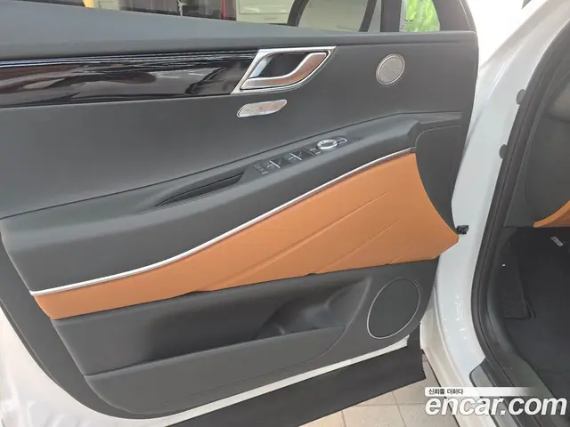 Genesis GV80 2025 2.5 автомат (гидро), миниатюра 10