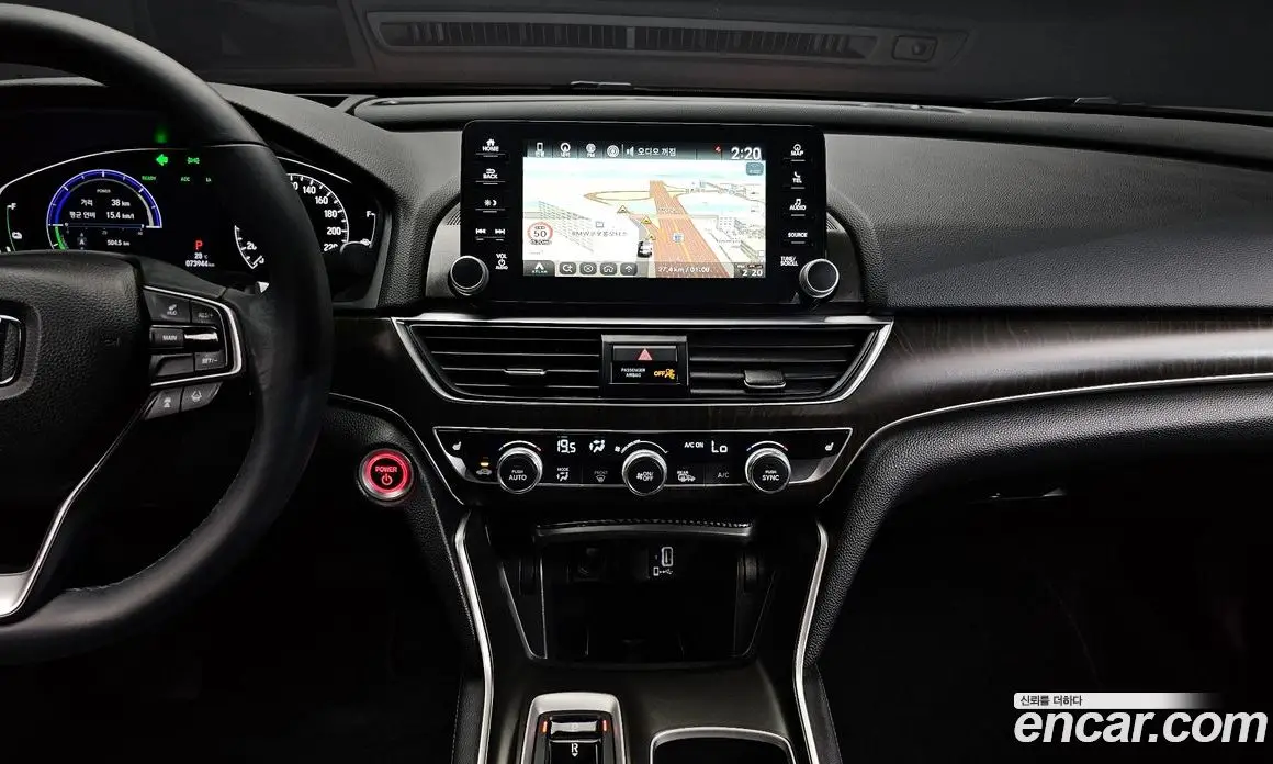 Honda Accord 2019 2.0 автомат (гидро), фото 19
