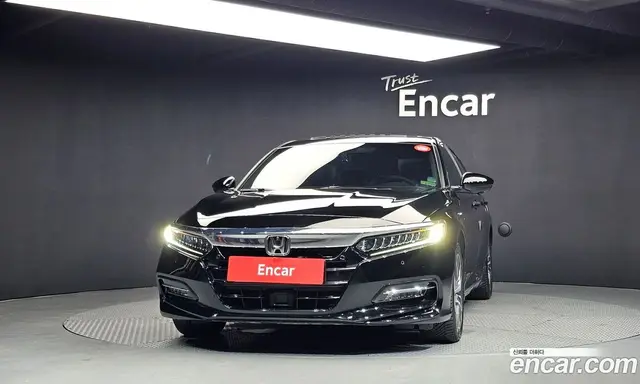 Honda Accord 2019 2.0 автомат (гидро), миниатюра 3