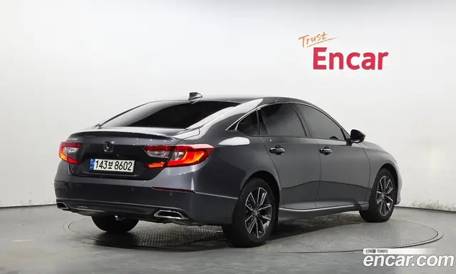 Honda Accord 2022 1.5 автомат (гидро), миниатюра 2